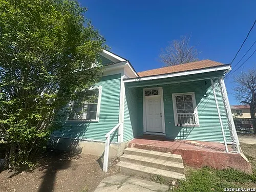 1209 El Paso St Photo 1