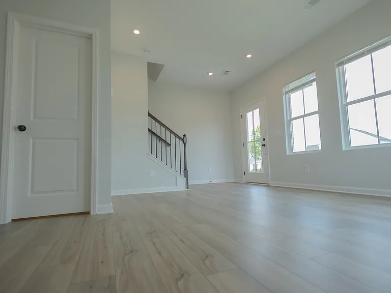 2827 Beacon Bend Xing — Photo 3