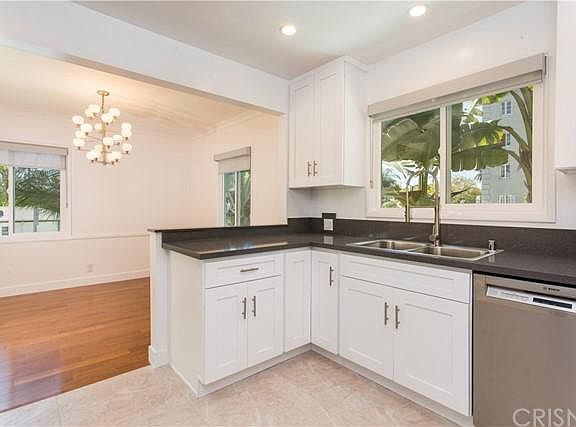 5th image of 1204 N Crescent Heights Blvd