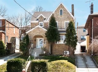 5430 Beacon St, Pittsburgh, PA 15217