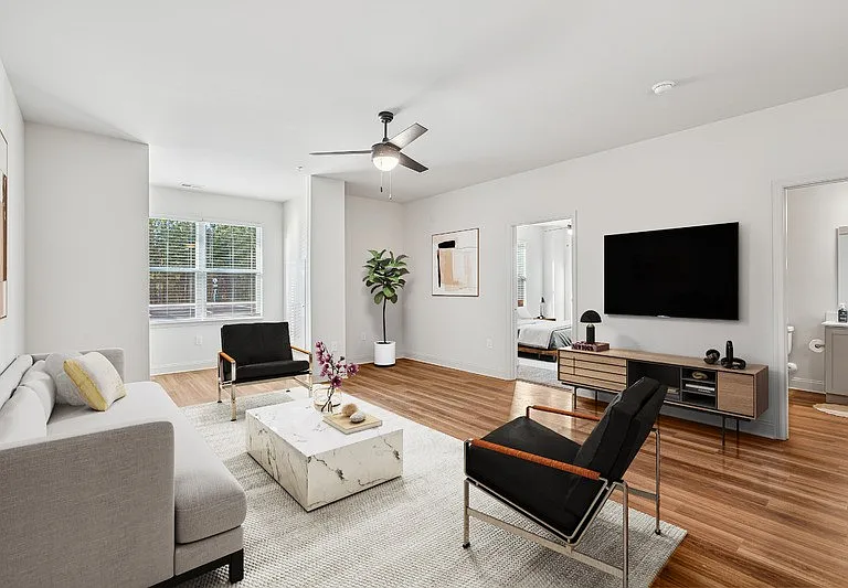 Elevate Riverview — Photo 10