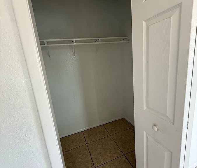 8447 Paxton Dr — Photo 25