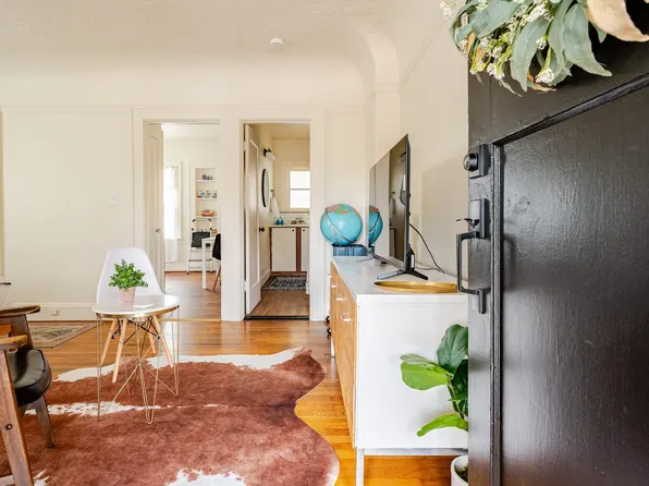 (undisclosed Address), Portland, OR 97217