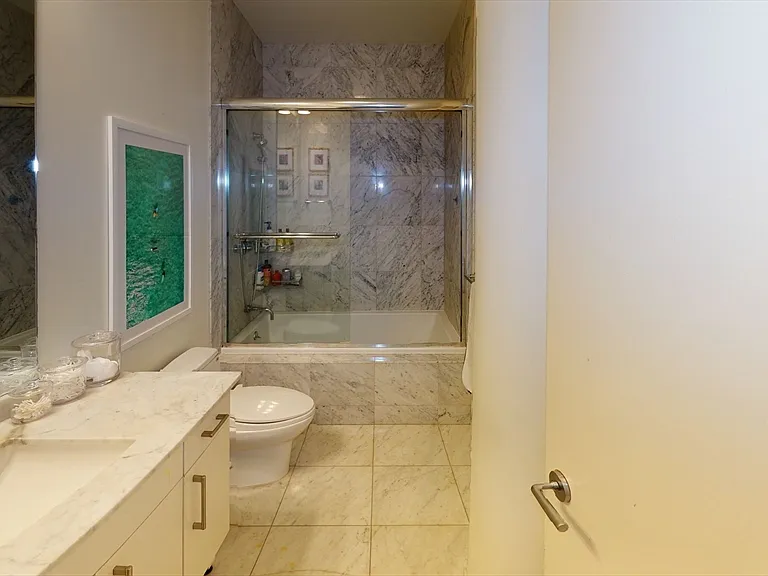 360 Newbury St #503 — Photo 9
