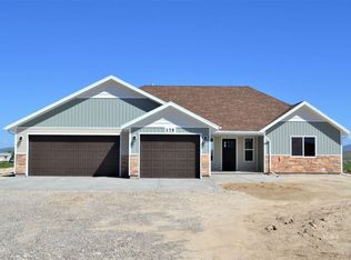 877 Thistle Dr, Spring Creek, NV 89815