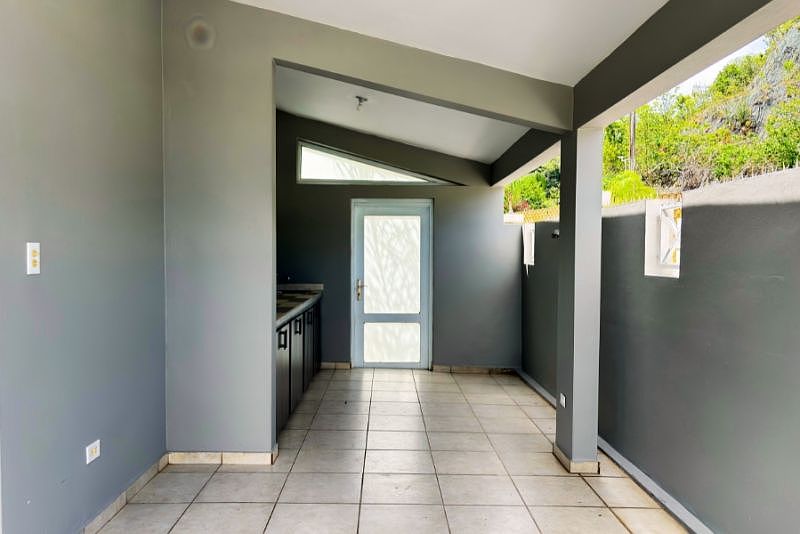 1st image of Urb Miraflores 31103 Calle Camelia