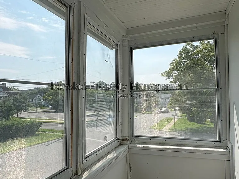 60 Lake St #2 — Photo 11