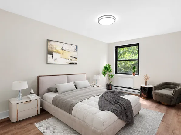 357 West 11th Street 3B image 3 of 10