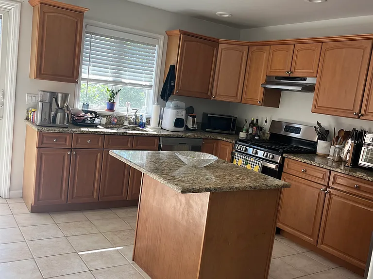 69 Crotona Ave #69 — Photo 7