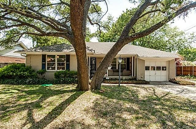 1st image of 743 Scottsdale Dr