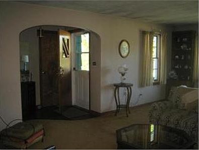 2nd image of 327 Seaward Ave