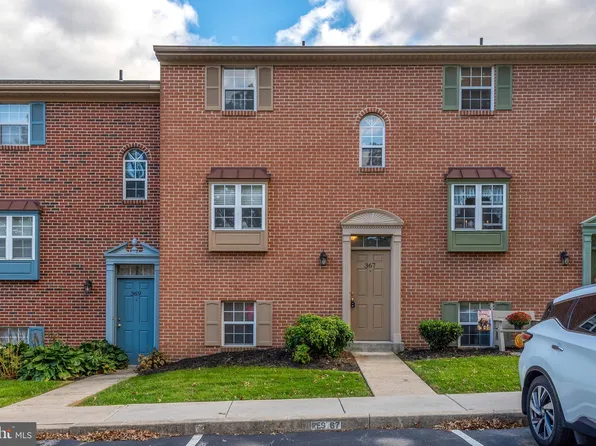 367 Weldon Dr, York, PA 17404