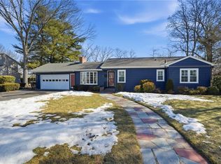 242 Bretton Woods Dr, Cranston, RI 02920