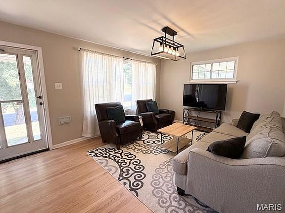 2nd image of 6514 Clifton Hills Dr