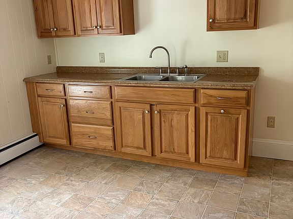3rd image of 93 Elm St #2