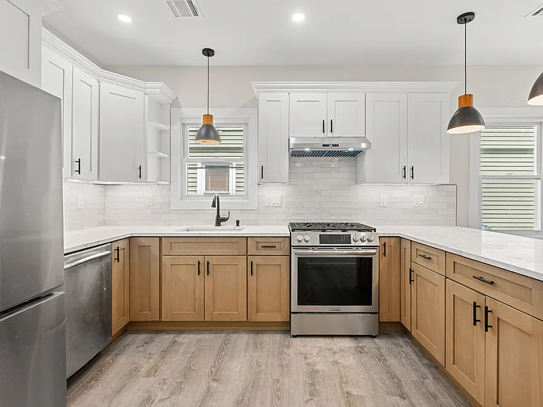 827 Murray St #2 — Photo 1