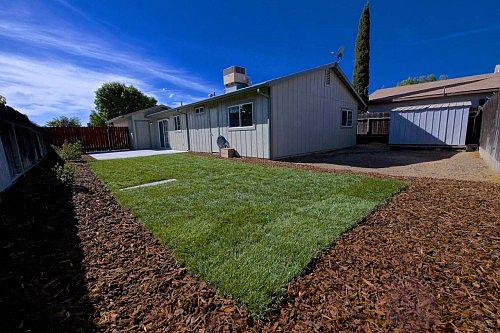 4th image of 677 Poquita Ln