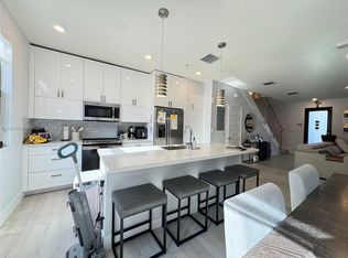 10413 NW 82nd St, Miami, FL 33178