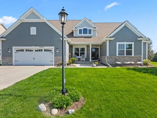 N28W24340 Single Tree COURT, Pewaukee, WI 53072