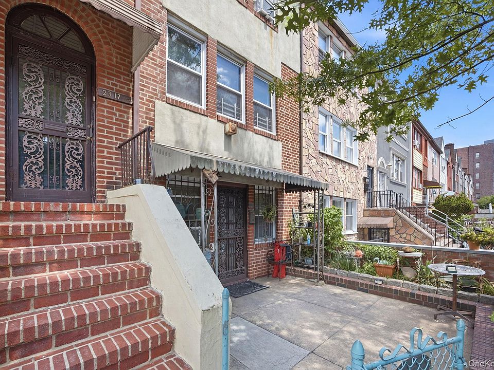 1st image of 2317 33rd Avenue