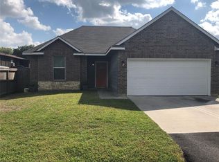 627 Elm St, Fresno, TX 77545