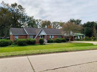 653 W Bontemps St, Marksville, LA 71351