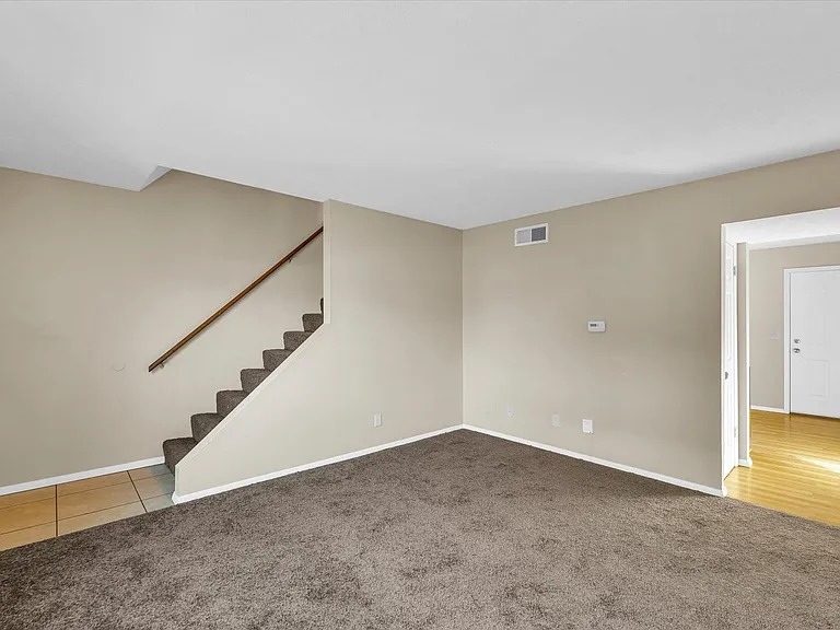 327 Riley Dr — Photo 20