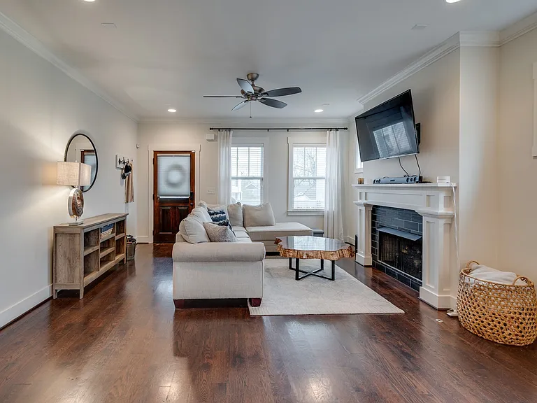 4704B Michigan Ave — Photo 41