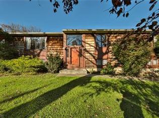 54 Applewood Dr, Easton, PA 18045