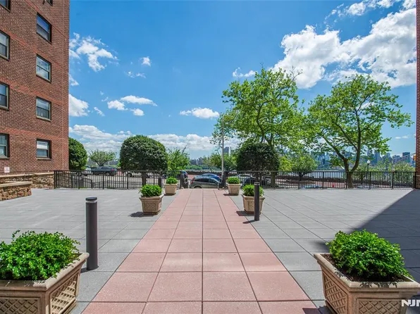 6515 Boulevard East #6E, West New York, NJ 07093