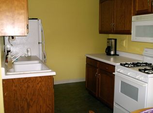 481 Duane Ter APT C1, Glen Ellyn, IL
