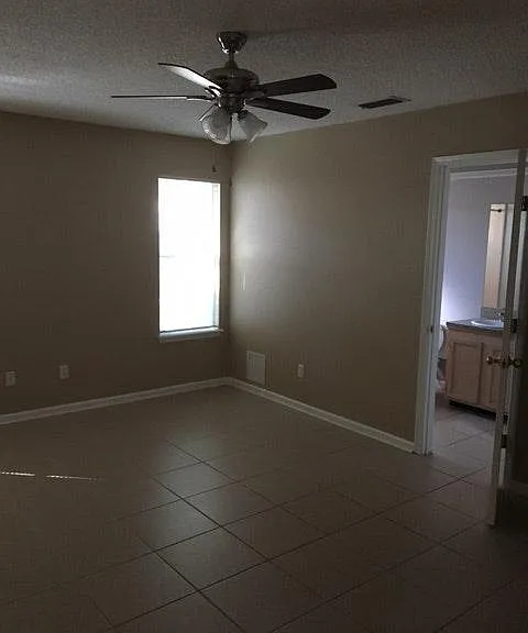 248 Clover Ct — Photo 18