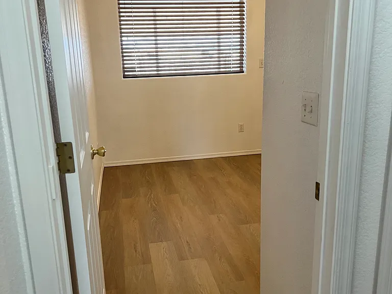 Third bedroom entry