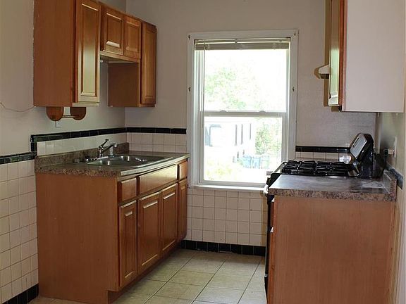 3rd image of 3454 Saint Mark Ln