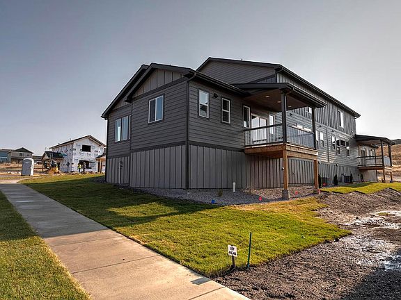 3rd image of 7105 A Helenka Rose Dr