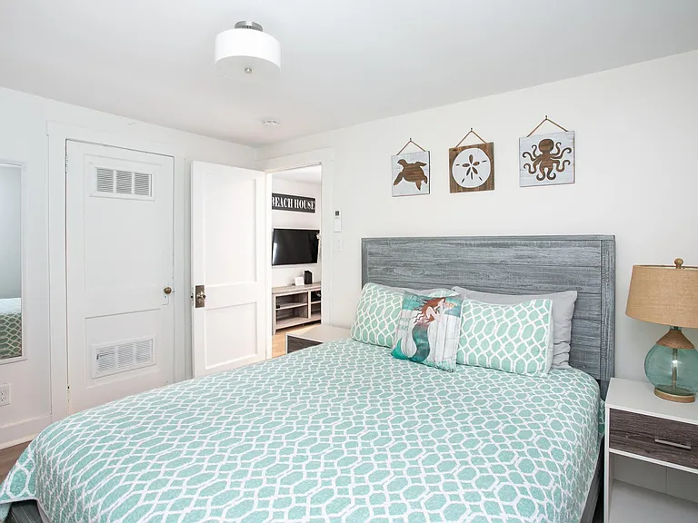 113 Aquidneck Ave — Photo 11