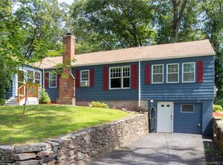 9 Hillsdale Rd, Amston, CT 06231