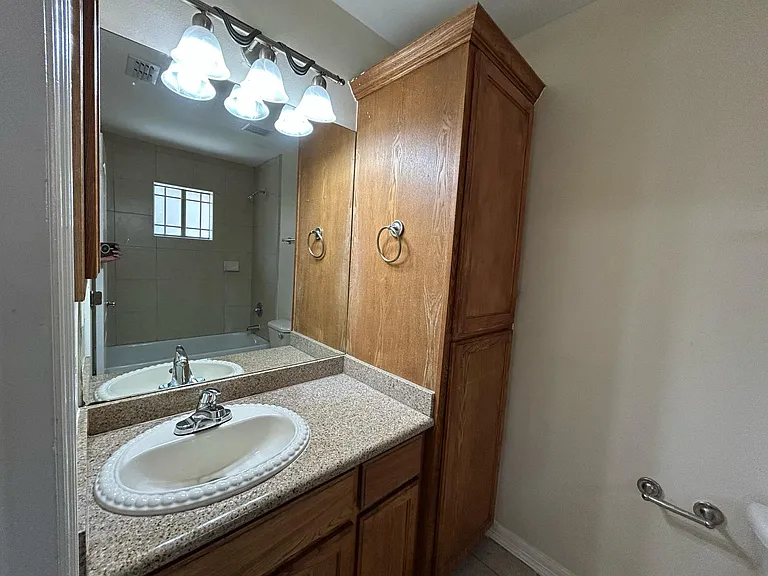 1205 S Palm Dr #3 — Photo 14