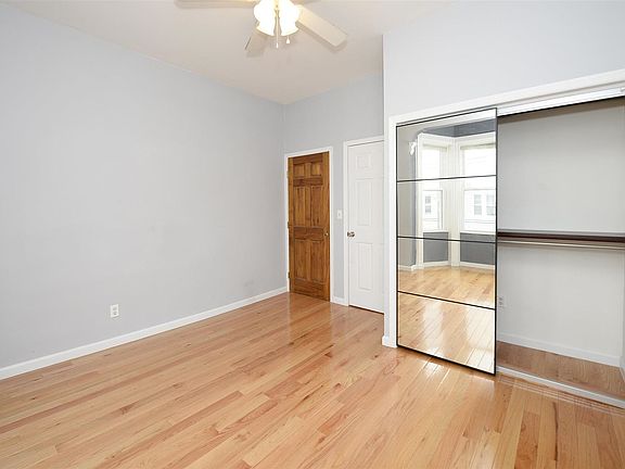 5th image of 35 Poplar St APT 2R