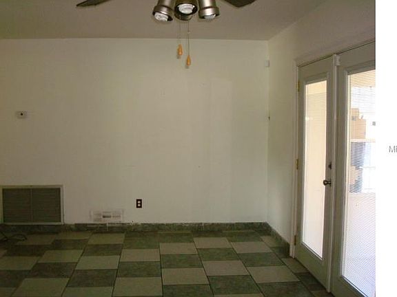 3rd image of 6408 Wilshire Dr
