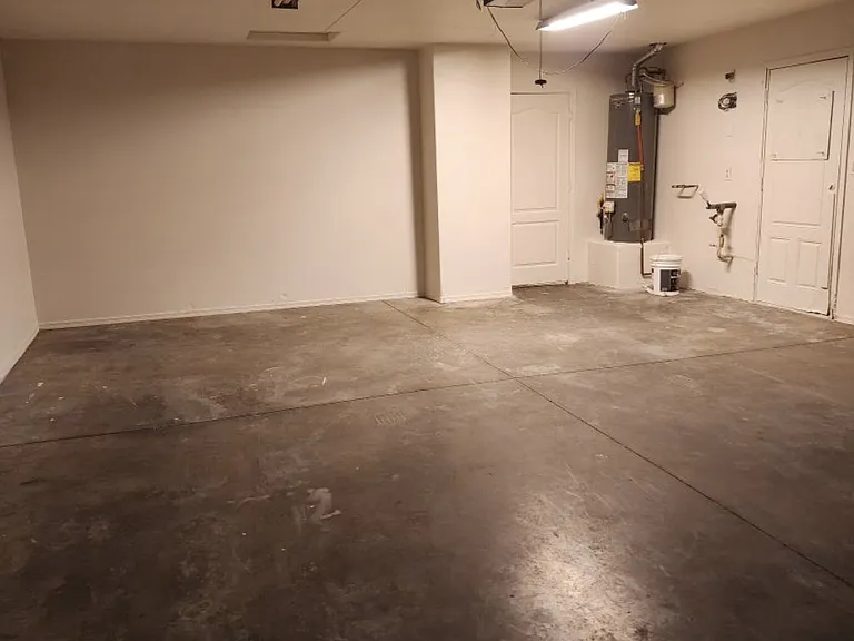 4004 E Devlin Ave — Photo 3