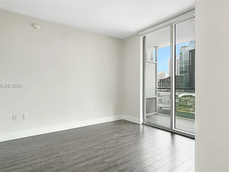 92 SW 3rd St #1803 — Photo 11