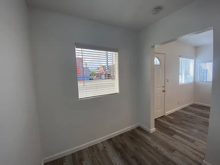748 Washington Blvd #A — Photo 4