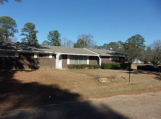 504 Noel St, Stamps, AR 71860