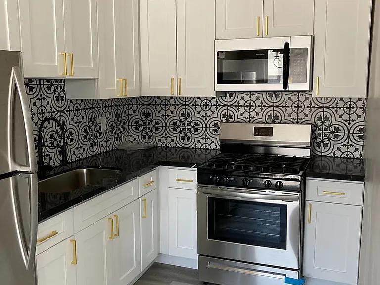 Val D' Kingsley LLC — Photo 24