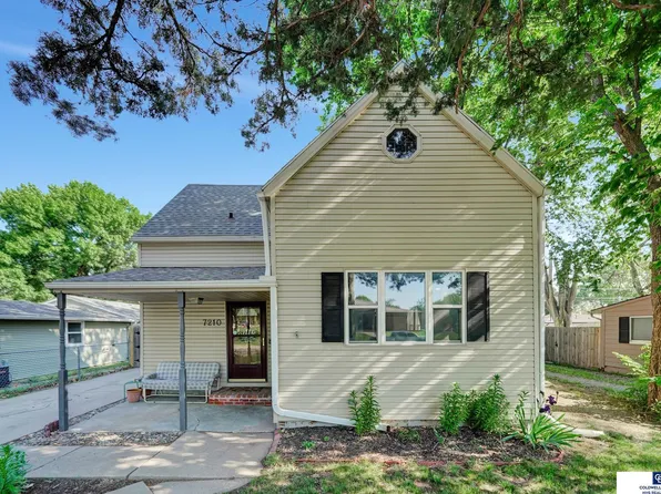 7210 Stanton St, Lincoln, NE 68507