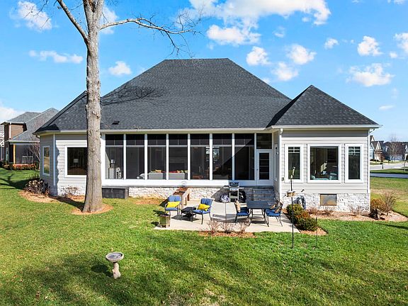 2nd image of 71 Slalom Cir