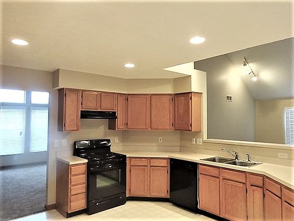 5th image of 1115 Beaujolais Pl