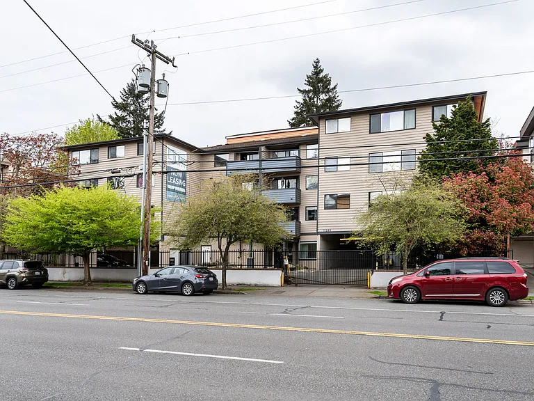 Northlink Apartments — Photo 16