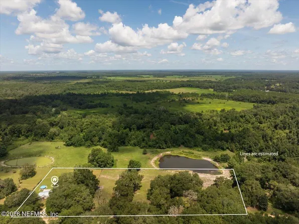 703 WALKER Drive, Interlachen, FL 32148
